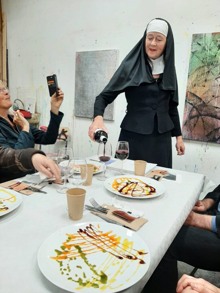 Deze afbeelding heeft een leeg alt-attribuut; de bestandsnaam is 019e257e-52ce-48ca-892c-0895f94940c0-768x1024.jpg